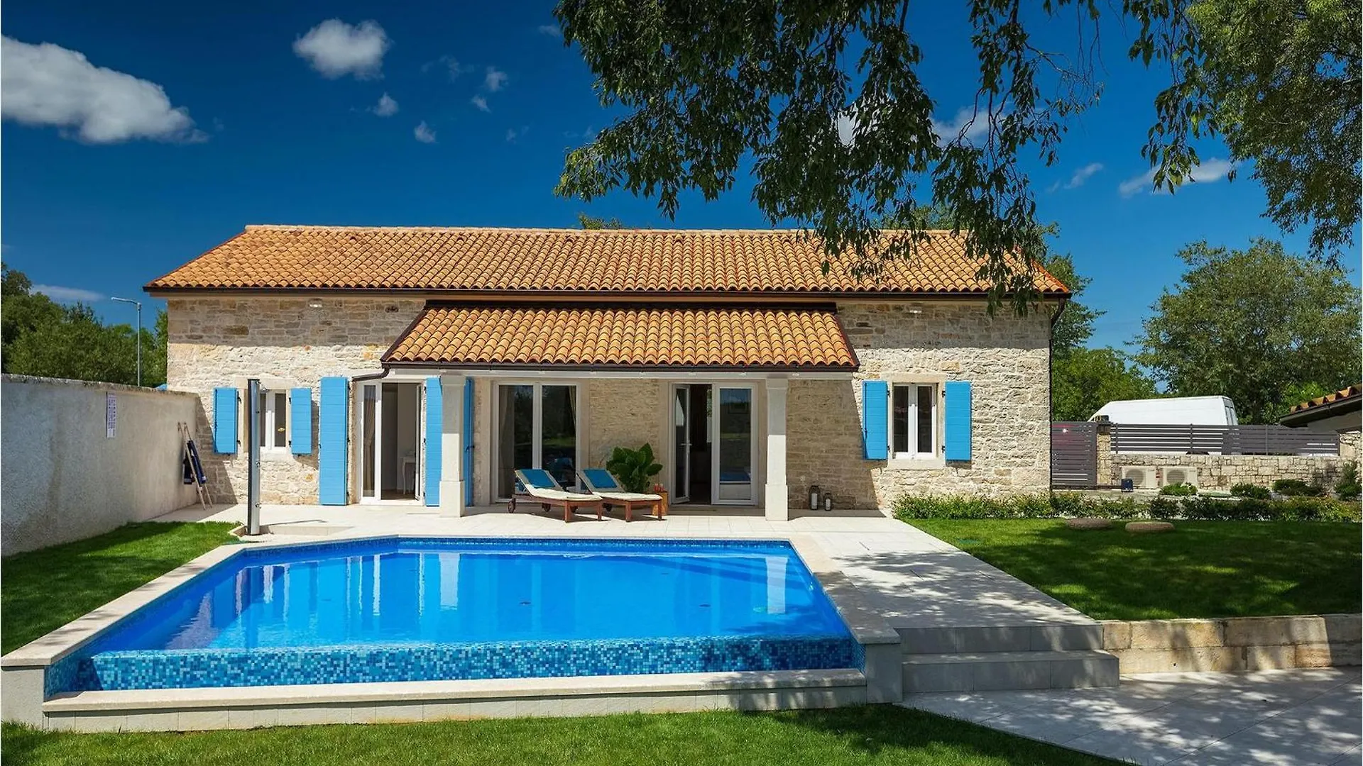 Holiday home Villa Viva Tinjan