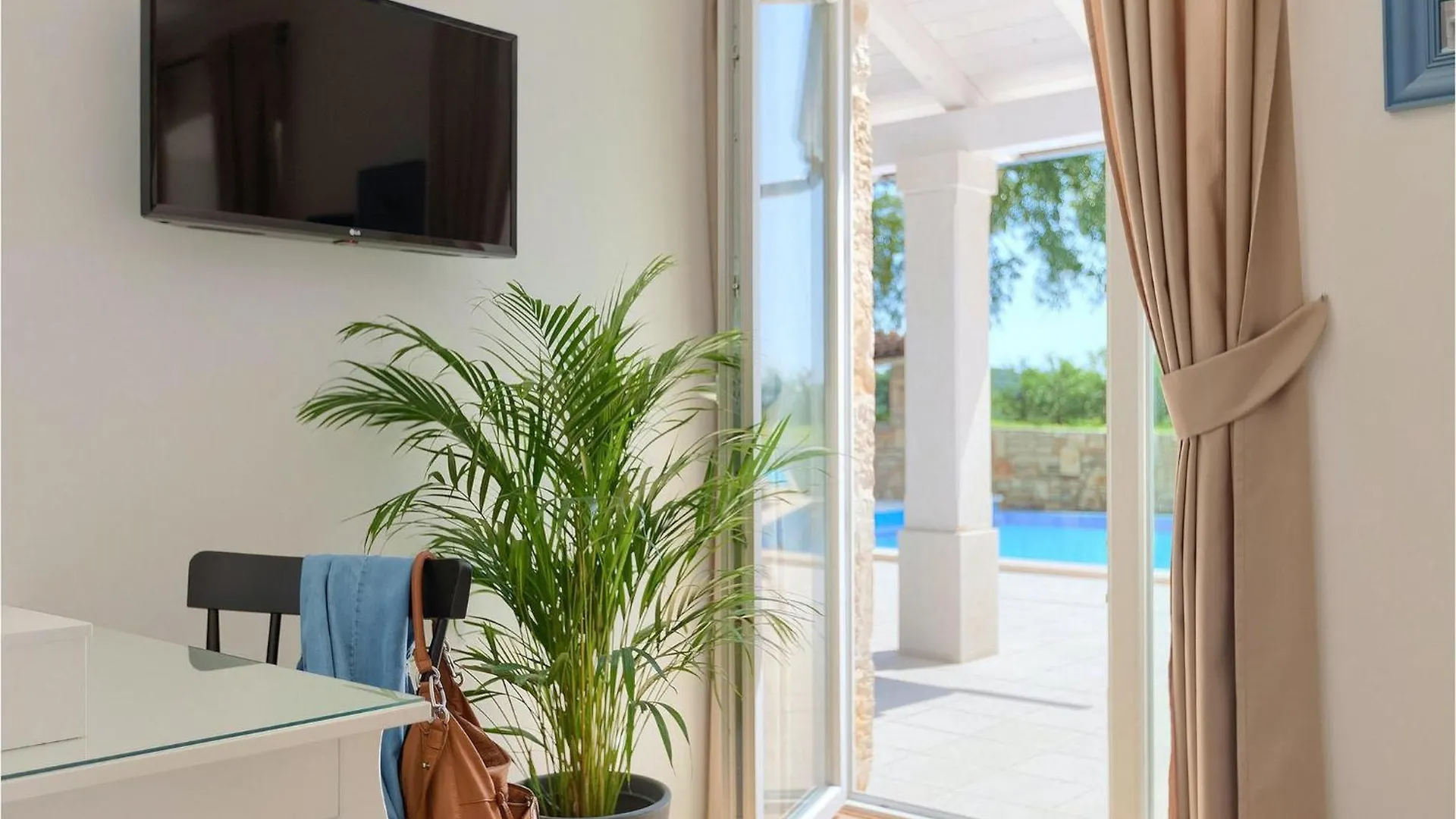 Villa Viva Tinjan